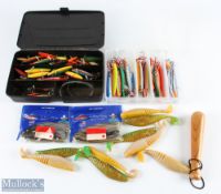 A collection of fishing tackle, as follows: plastic box with artificial sea fishing lures, 21, 50 to
