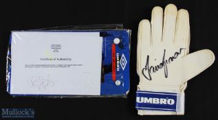 David Seaman Arsenal and England Goalkeeper signed Umbro Glove, with 405 Arsenal and 75 full England
