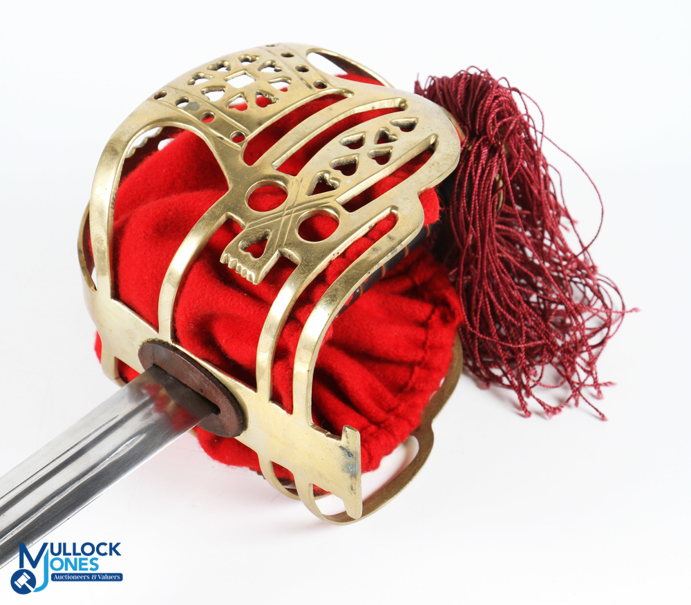 Basket Hilt Broadsword Replica, with a 2 hooped scabbard # 104cm long - Image 2 of 2