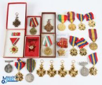 Quantity of Various Foreign Medals including Military Boxed Examples (23)