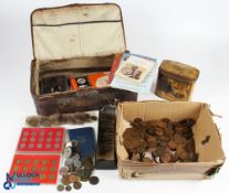 A Collection of Old British Coins, collector books all within a small old leather case