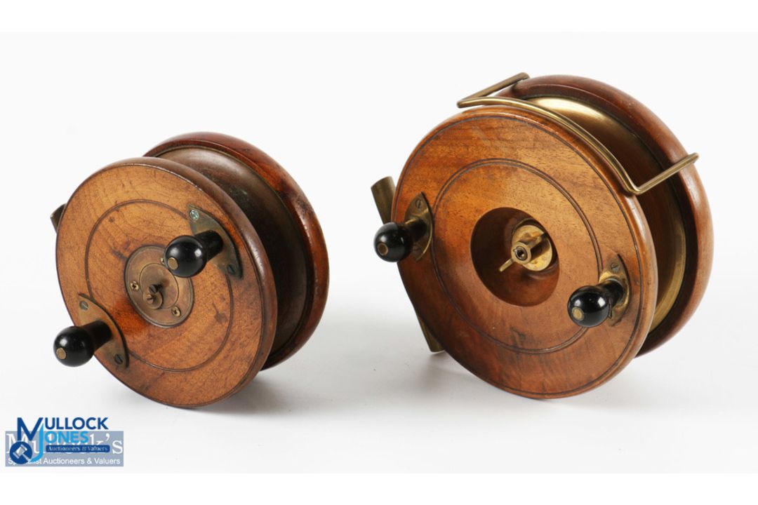 Milwards 6" Seafarer Wooden and Brass Starback Reel with twin black handles, brass flange, brass - Image 1 of 2