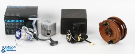 Intrepid De Luxe Fixed Spool Reel in original box with paperwork in very good condition, together