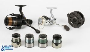 Shimano Super Aero XT-7 match fixed spool reel with 4x spare spools, good bail, rear tensioner,