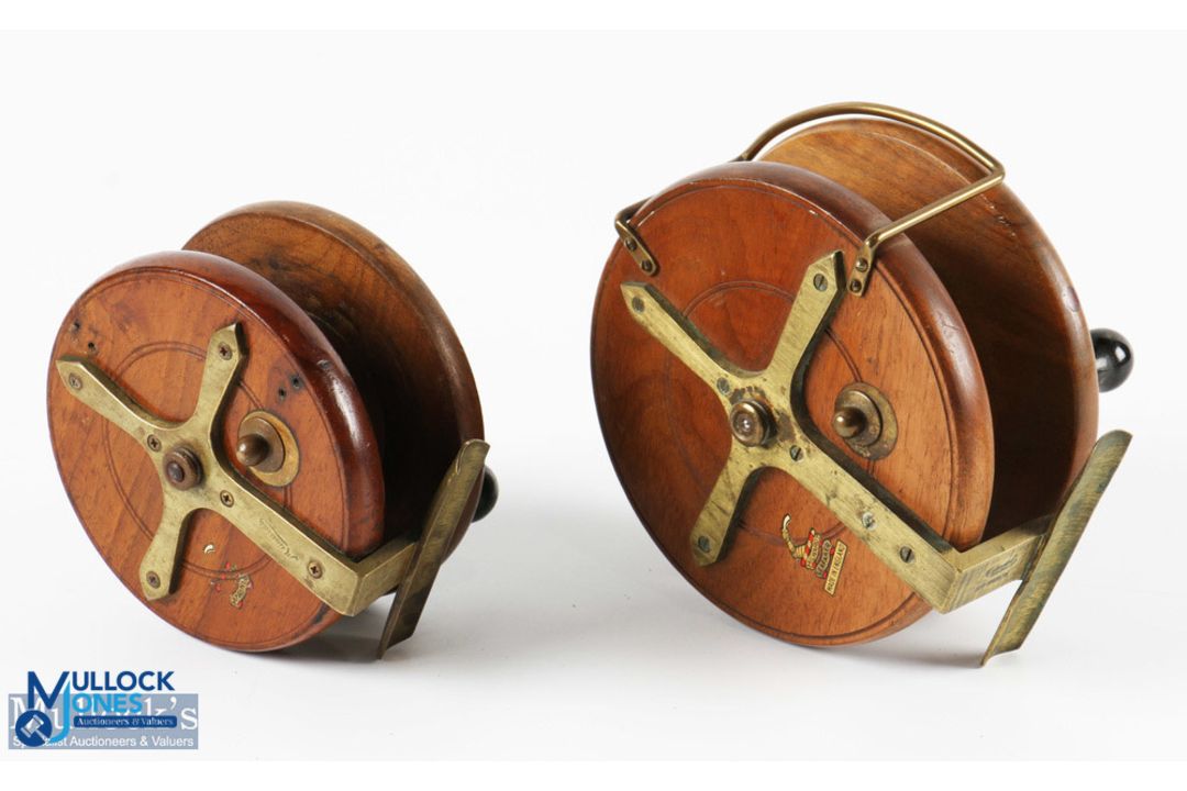 Milwards 6" Seafarer Wooden and Brass Starback Reel with twin black handles, brass flange, brass - Image 2 of 2