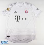 Thomas Mueller Autographed No 25 Bayern Munich 2019/20 away match issue football shirt - in white,