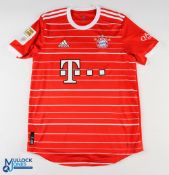 Alphonso Davies No 19 Bayern Munich 2022/23 home match issue football shirt - in red, Adidas / T