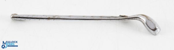Gentleman's White Metal Longnose Style Golf Club Tie Pin - overall 3