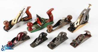 Plane Collection of mixed planes and scrapper tools, to include a brass Hobbies plane (no.4