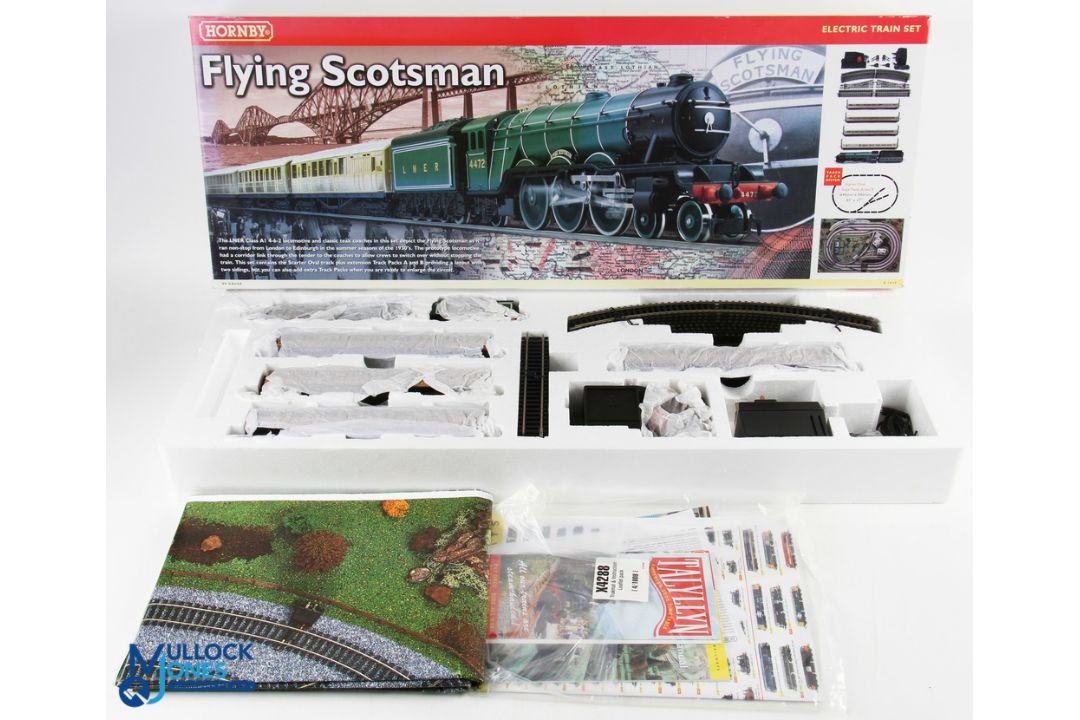 Hornby The Flying Scotsman R1039 train layout in 00 gauge. Full set-in original box, looking unused, - Image 1 of 2