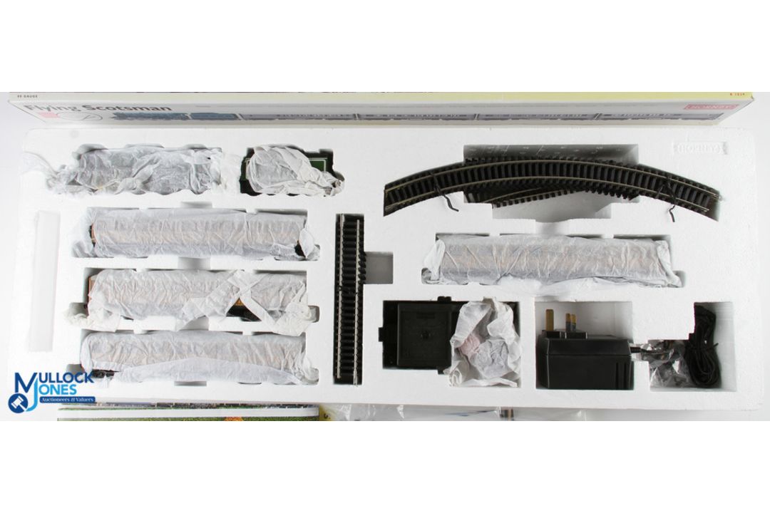 Hornby The Flying Scotsman R1039 train layout in 00 gauge. Full set-in original box, looking unused, - Image 2 of 2