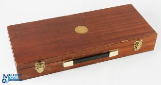 T E Wood & Son Shot Gun Cleaning Kit, a well-presented boxed set with brass fitting, sew drivers,