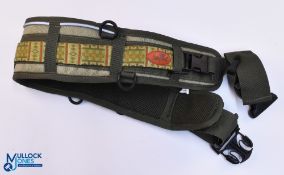 Fishpond USA fully adjustable wadding belt, 6 'D' rings, very light use