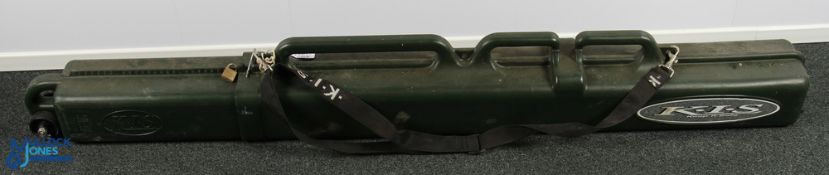K I S Fishing Rod Tube, extendable for multiple rods, having a shoulder strap,