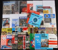 1976/77 Manchester Utd Div. 1 away match programmes (14) plus Southampton (FAC), Liverpool (FAC