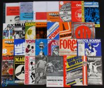 1974/75 Manchester Utd Div. 2 away match programmes complete season (21) including Millwall,