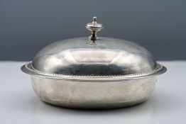 A Victorian round silver muffin dish with cover, scalloped border to edge, screw top finial,