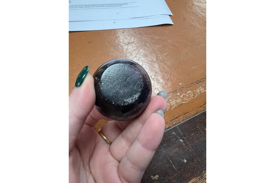 Blue John, a small bowl, diameter 4.5cm and other hardstones etc, approx. 22 - Image 4 of 6
