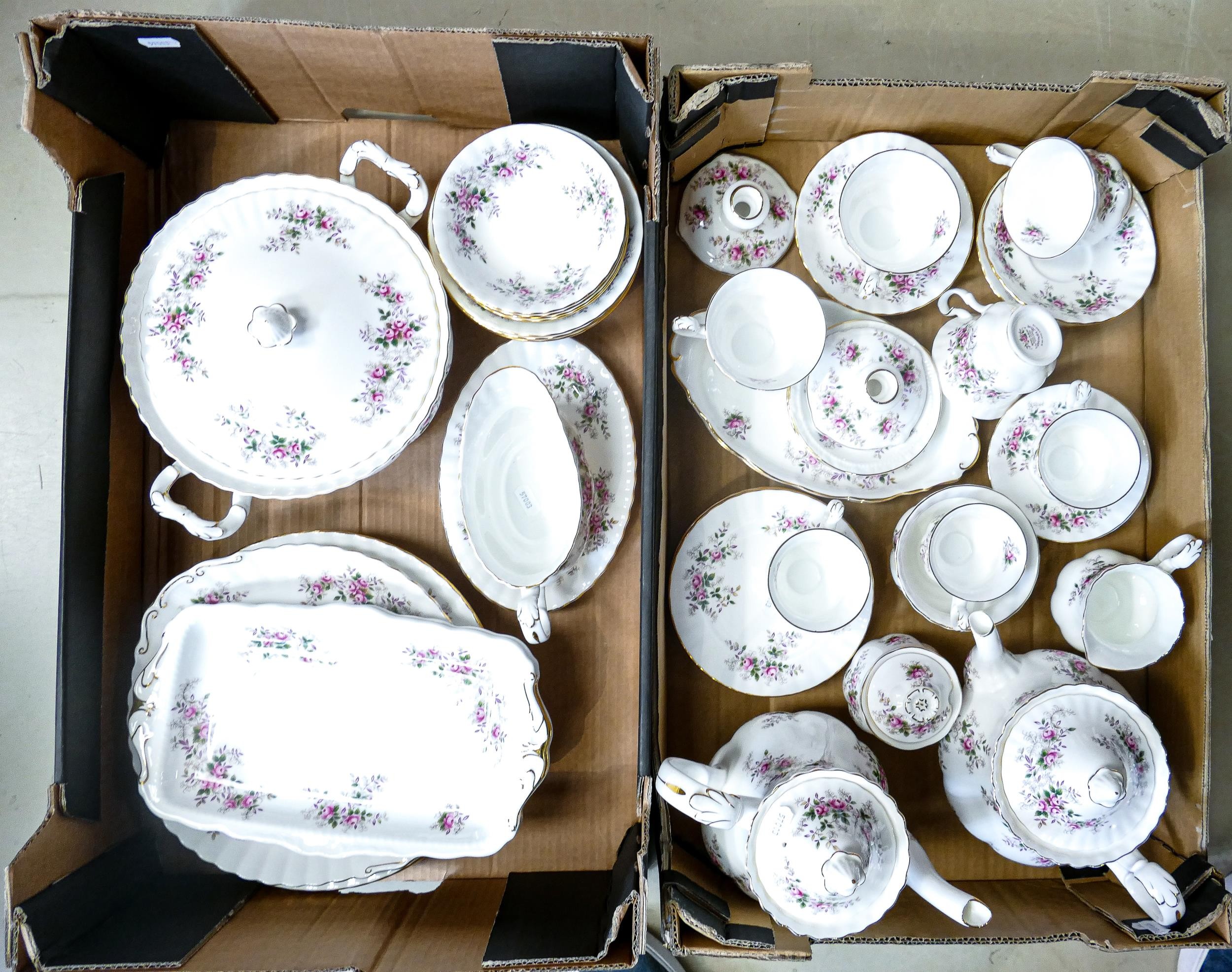 Royal Albert Lavender Rose patterned tea, coffee & dinner ware to include part tea set, coffee - Image 3 of 3