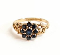 May 12th Online Auction of 20th Century Pottery, Collectables, Jewellery.