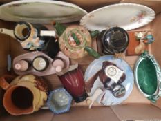 A mixed collection of ceramic items to include Carltonware two tone cruet set, Studio pottery