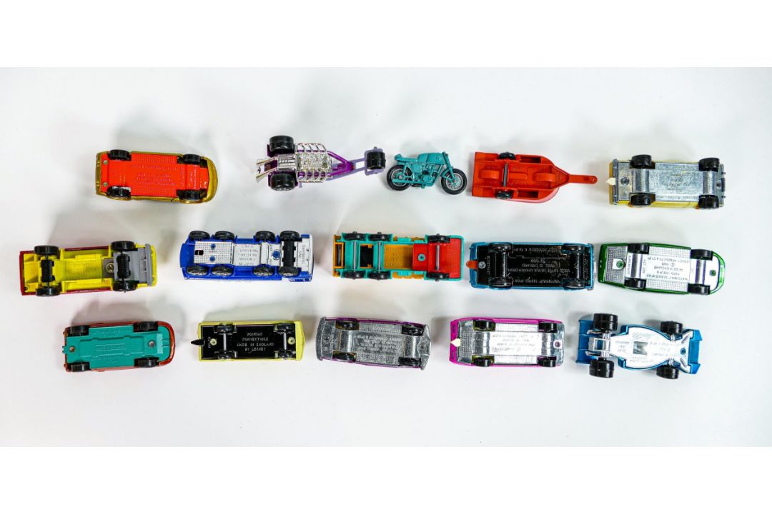 A collection of boxed Matchbox 1-75 series toy cars & vehicles to include 24d Team Matchbox Metallic - Image 2 of 3