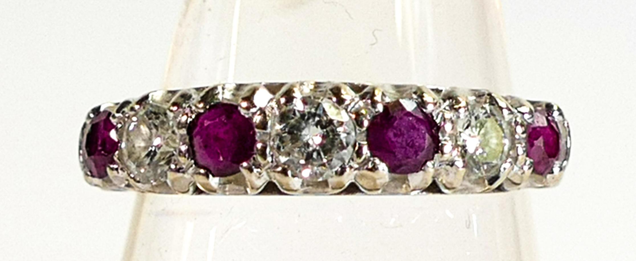 18ct white gold ring set with diamonds and rubies, size M/N, 3g. - Image 2 of 3