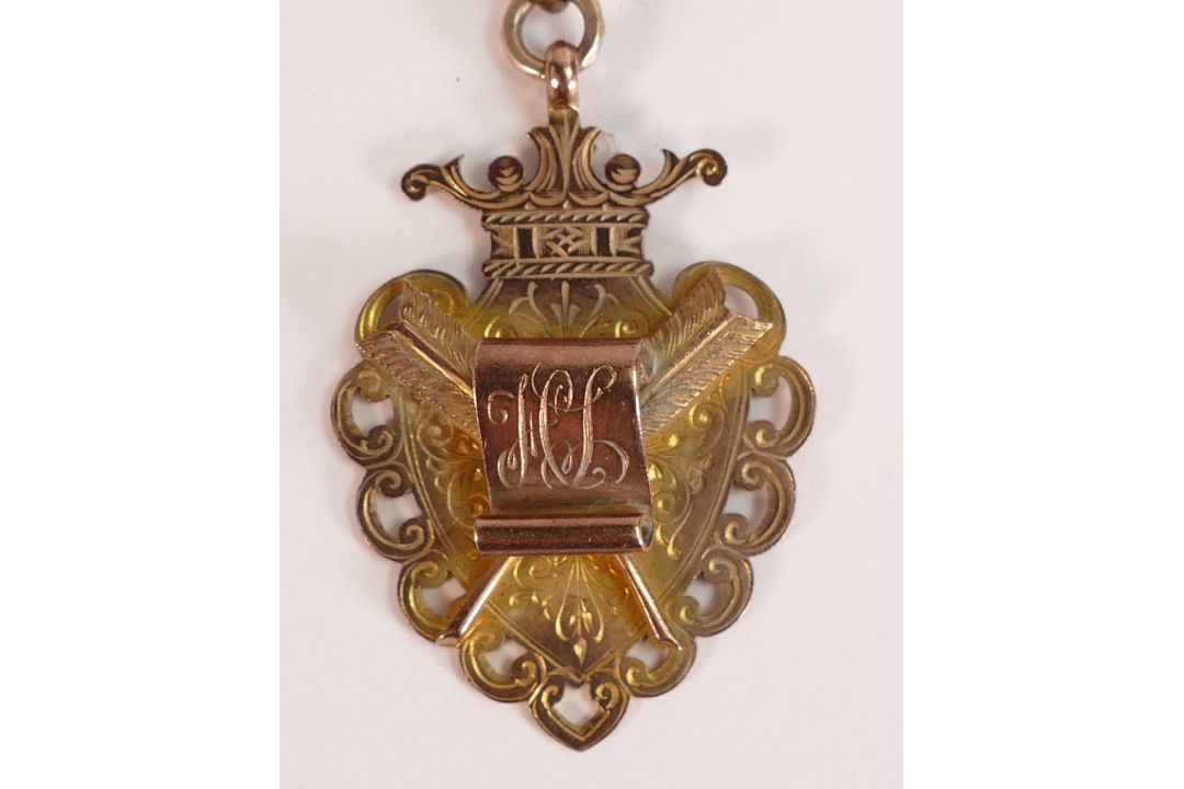 RAOB (Royal Antediluvian Order of Buffaloes) heavy 9ct gold hallmarked medal / jewel - Awarded to - Image 2 of 4