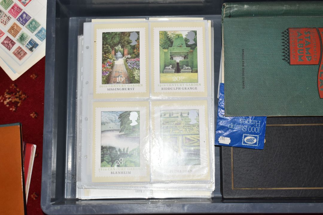 VERY LARGE ACCUMULATION OF STAMPS IN NUMEROUS ALBUMS AND LOOSE, we note worldwide collections, GB - Image 26 of 26