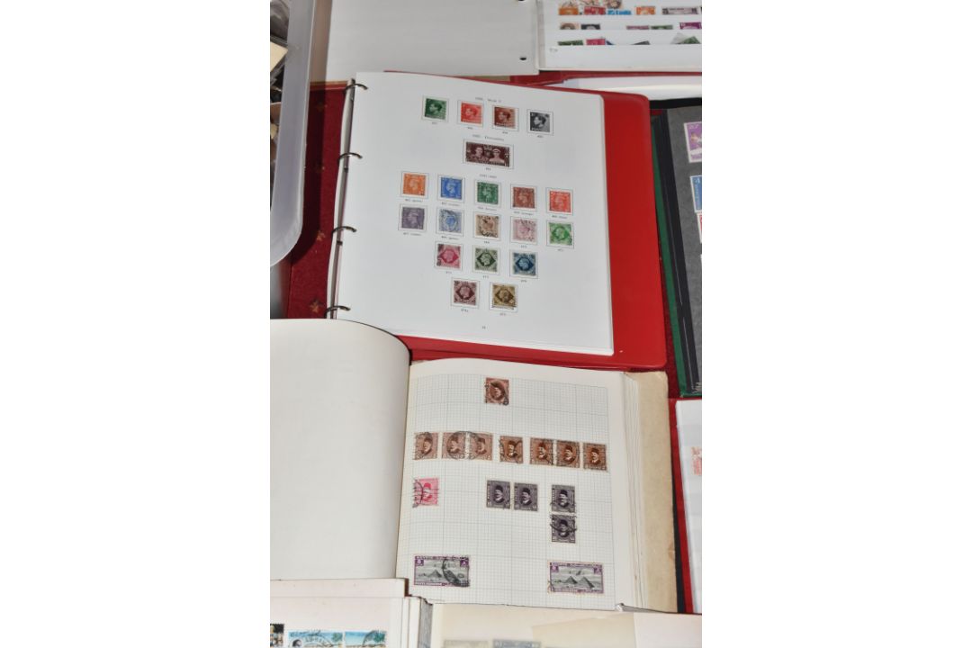 VERY LARGE ACCUMULATION OF STAMPS IN NUMEROUS ALBUMS AND LOOSE, we note worldwide collections, GB - Image 7 of 26