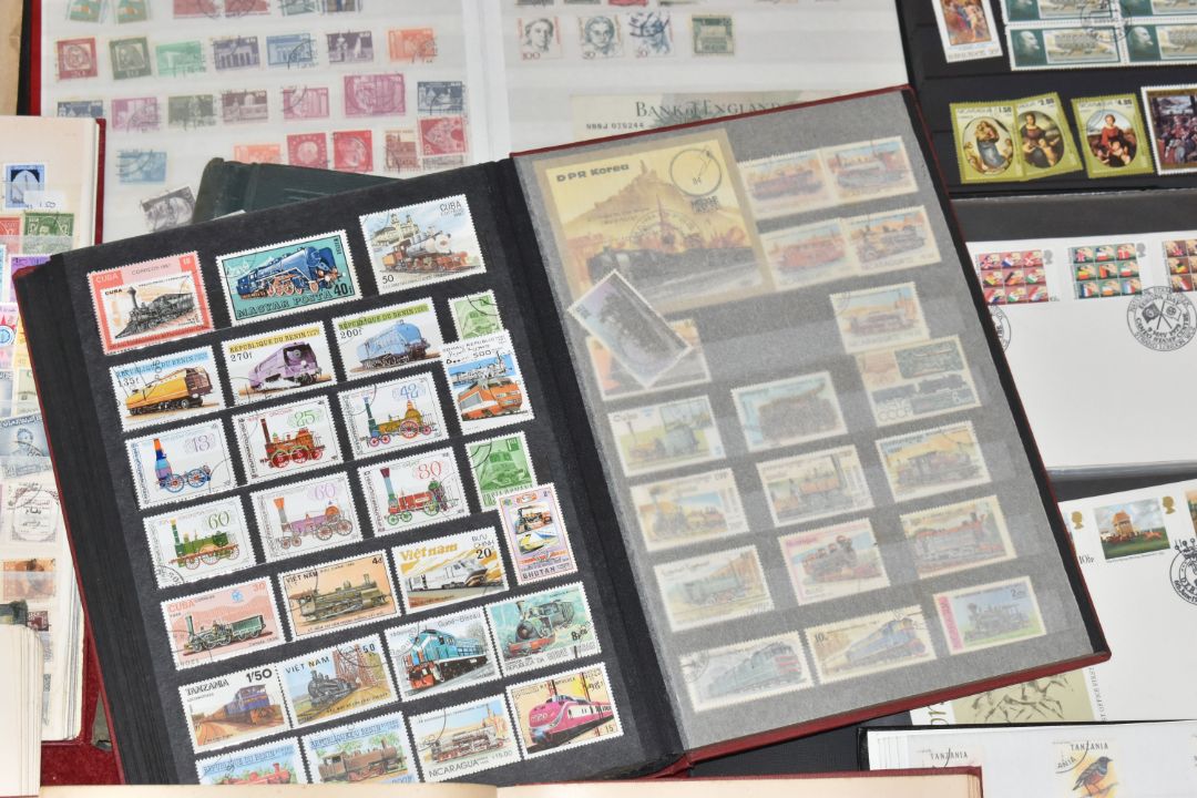 VERY LARGE ACCUMULATION OF STAMPS IN NUMEROUS ALBUMS AND LOOSE, we note worldwide collections, GB - Image 10 of 26