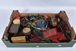 AN UNBOXED MAMOD LIVE STEAM ENGINE, No.SE1, not tested, playworn condition, has been fired up,