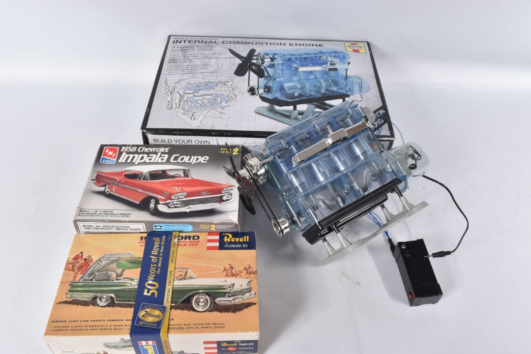 TWO BOXED UNBUILT PLASTIC CAR MODEL CONSTRUCTION KITS, both 1:25 scale, AMT Ertl 1958 Chevrolet - Image 1 of 9