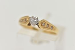 AN 18CT GOLD SINGLE STONE DIAMOND RING, a round brilliant cut diamond, approximate diamond weight