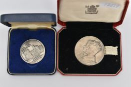 A SMALL BOX CONTAINING TWO WHITE METAL MEDALS, to include a 38mm Medal of George VI and his Queen to