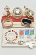 AN ASSORTMENT OF SILVER AND SILVER PLATE, to include a wide silver hinged bangle, hallmarked 'E