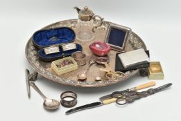 A BOX OF ASSORTED SILVER AND WHITE METAL ITEMS, to include a cased set of two silver napkin rings,