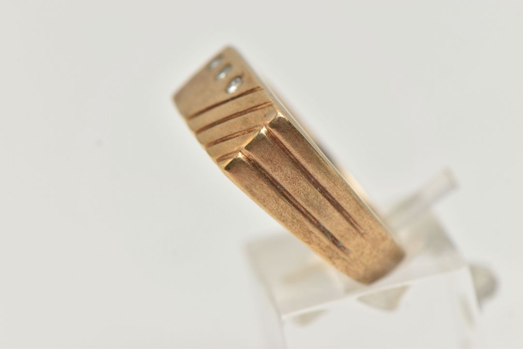 A GENTS 9CT GOLD DIAMOND SIGNET RING, rectangular signet set with three small, round brilliant cut - Image 2 of 4