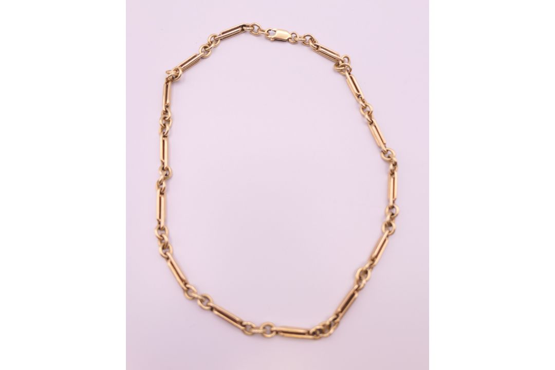 A 9 ct gold watch chain, converted to a necklace. 40.5 cm long. 29.9 grammes. - Image 2 of 5