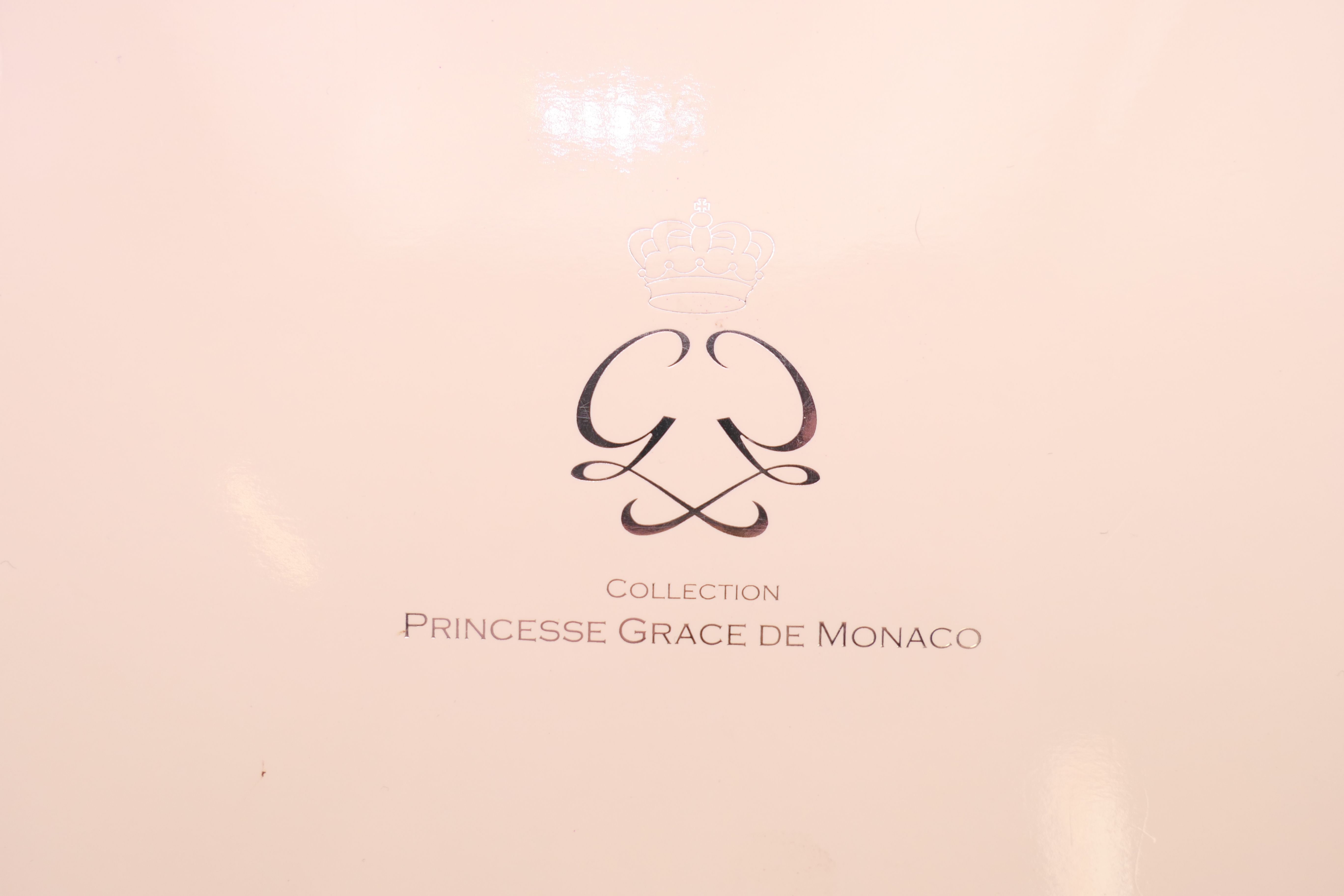 A Montblanc/Mont Blanc Princess Grace de Monaco ivory coloured rollerball pen, boxed with papers. - Image 17 of 21
