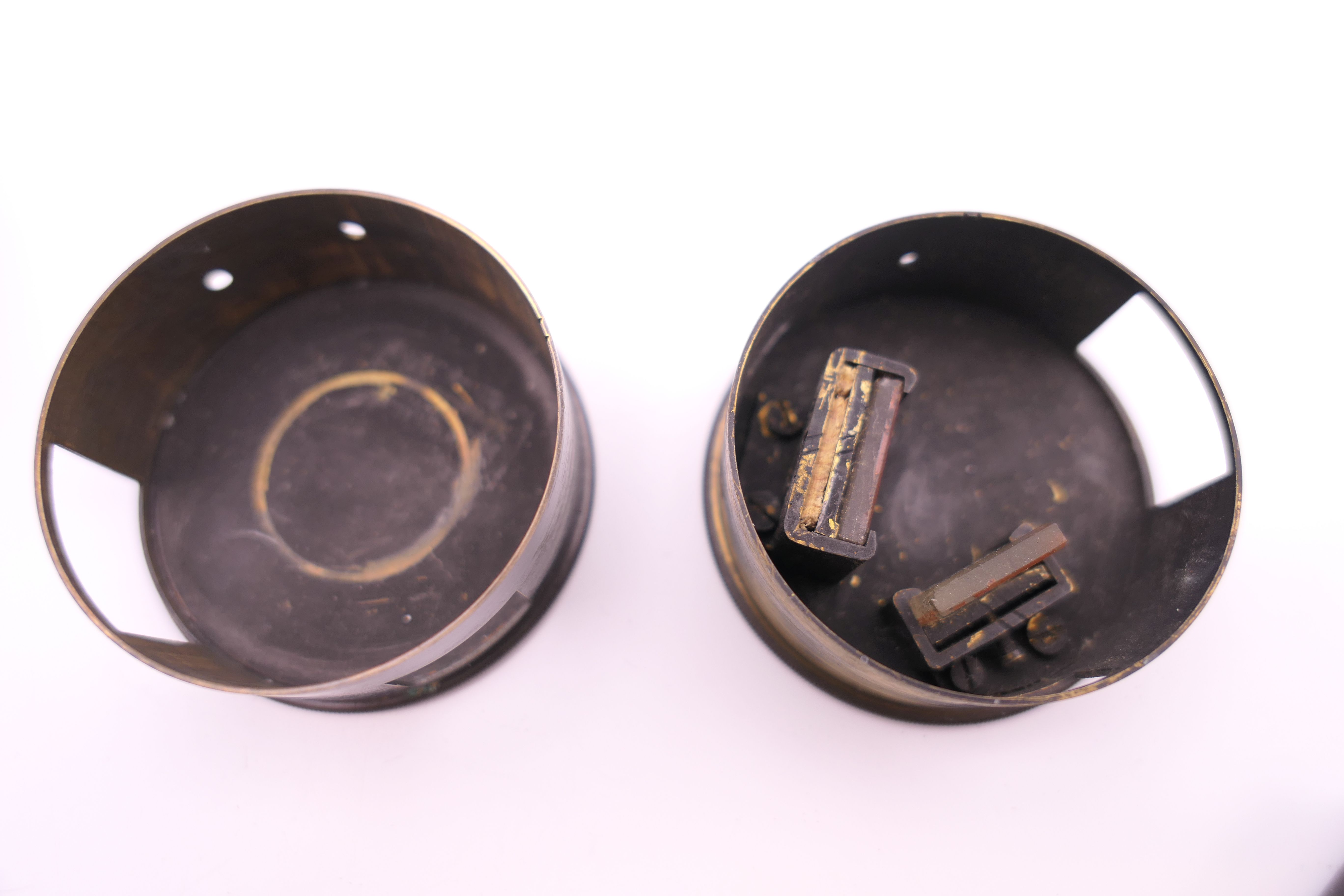 A cased pocket clinometer and two snuff boxes. - Image 4 of 7