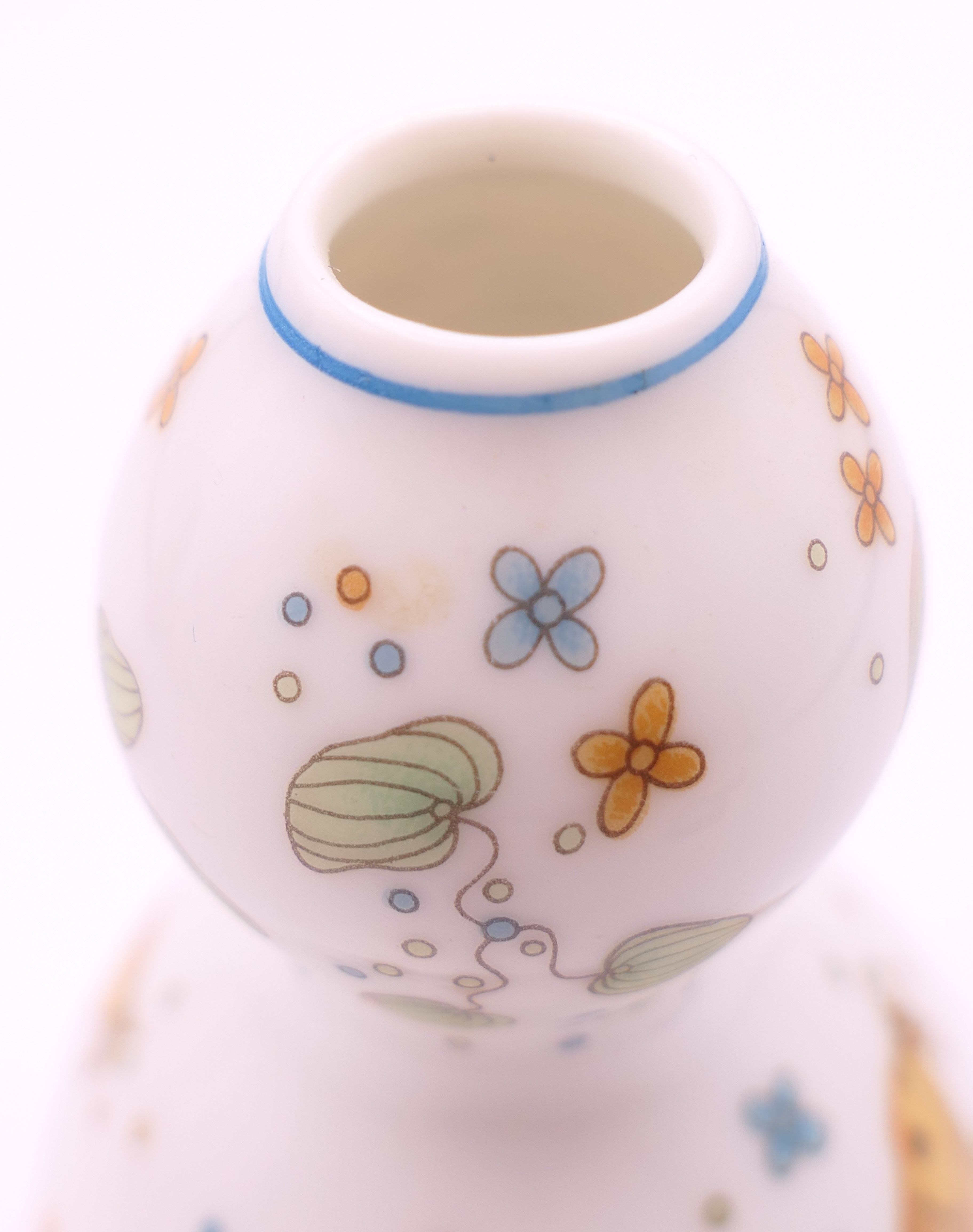 Three Chinese miniature vases. Tallest two each 8.5 cm high. - Image 18 of 19