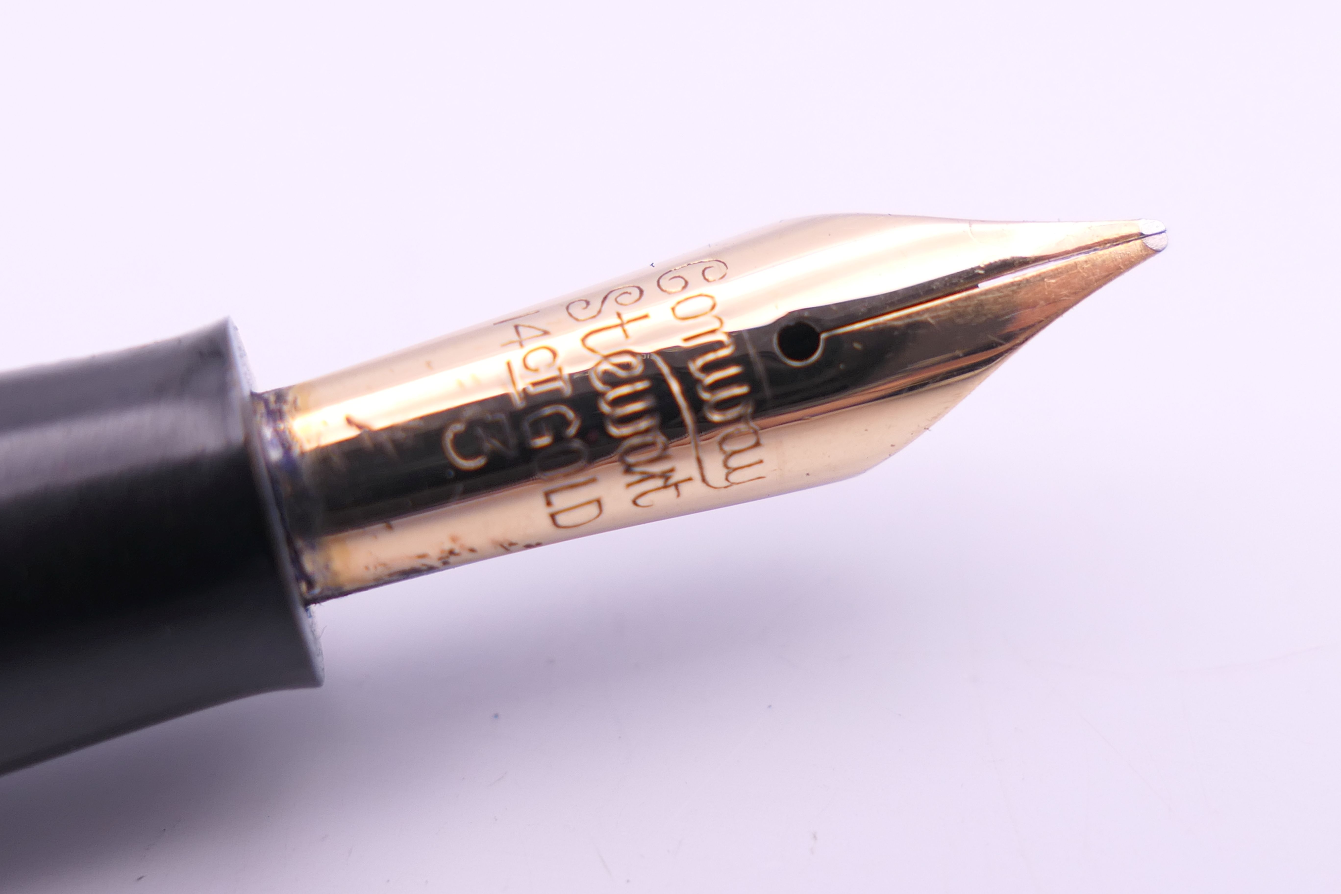 A Conway Stewart fountain pen with a 14 ct gold nib, in original box. - Image 5 of 6