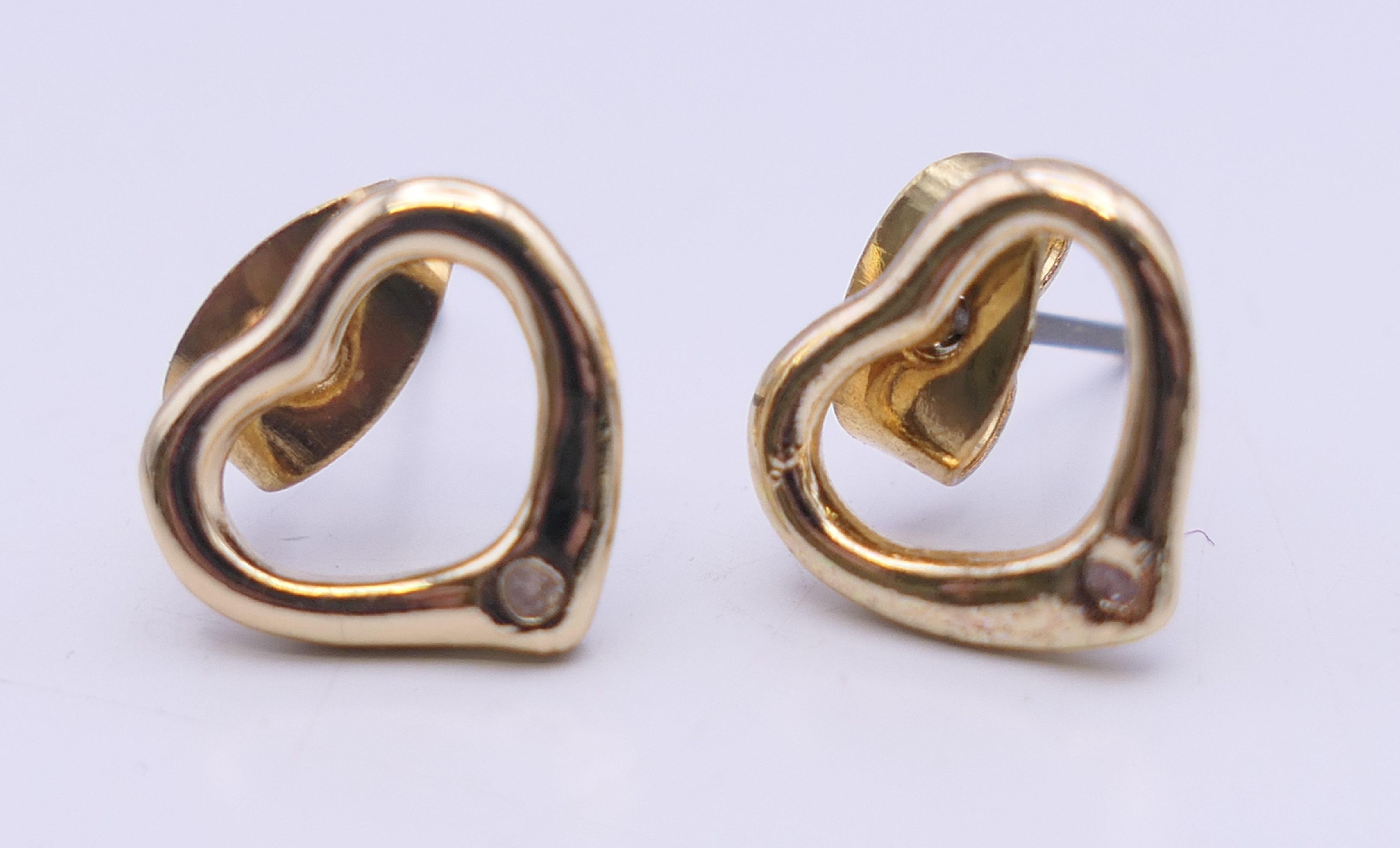 A small quantity of miscellaneous jewellery including earrings, cufflinks, necklaces, - Image 15 of 21