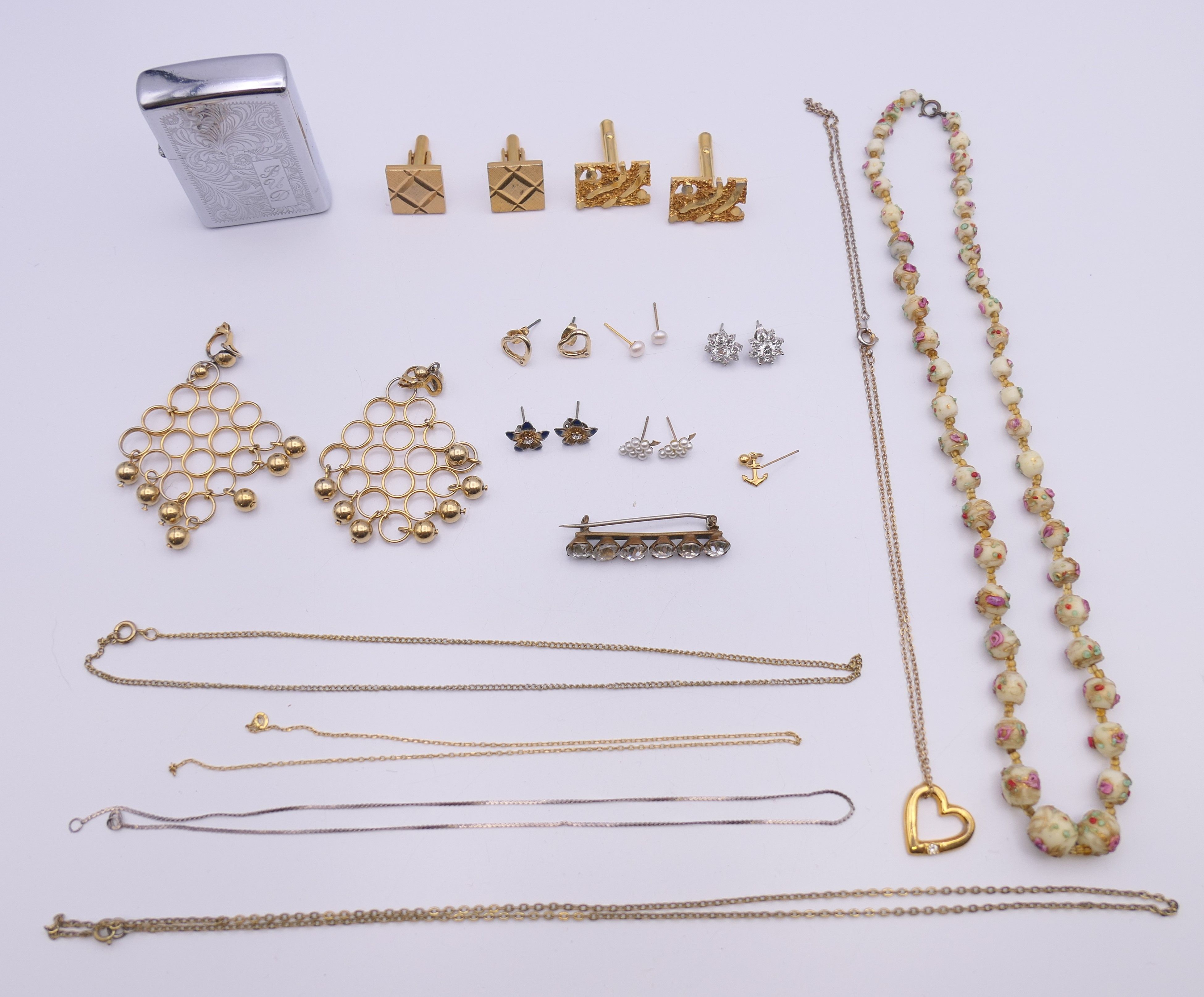 A small quantity of miscellaneous jewellery including earrings, cufflinks, necklaces,