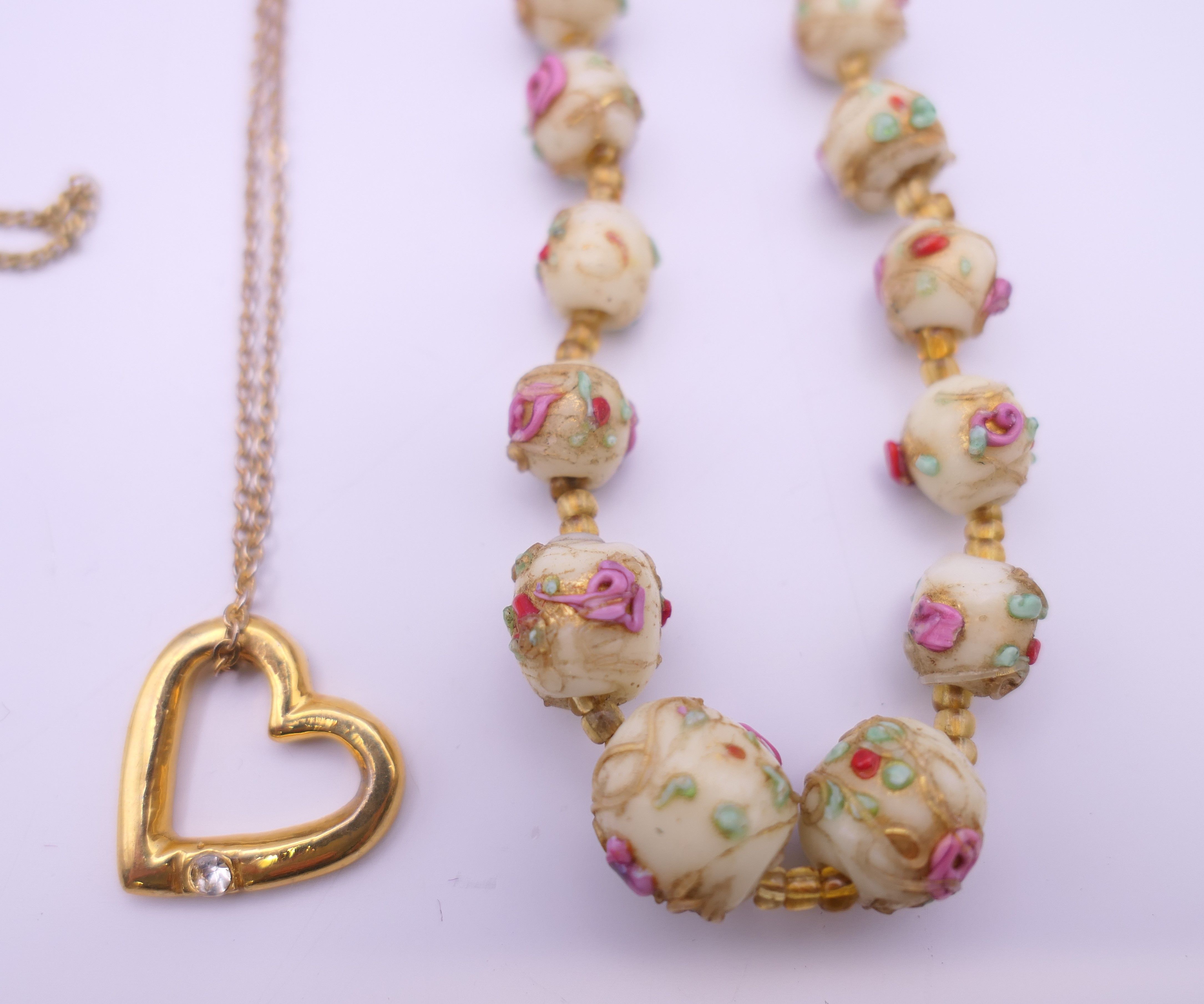 A small quantity of miscellaneous jewellery including earrings, cufflinks, necklaces, - Image 8 of 21