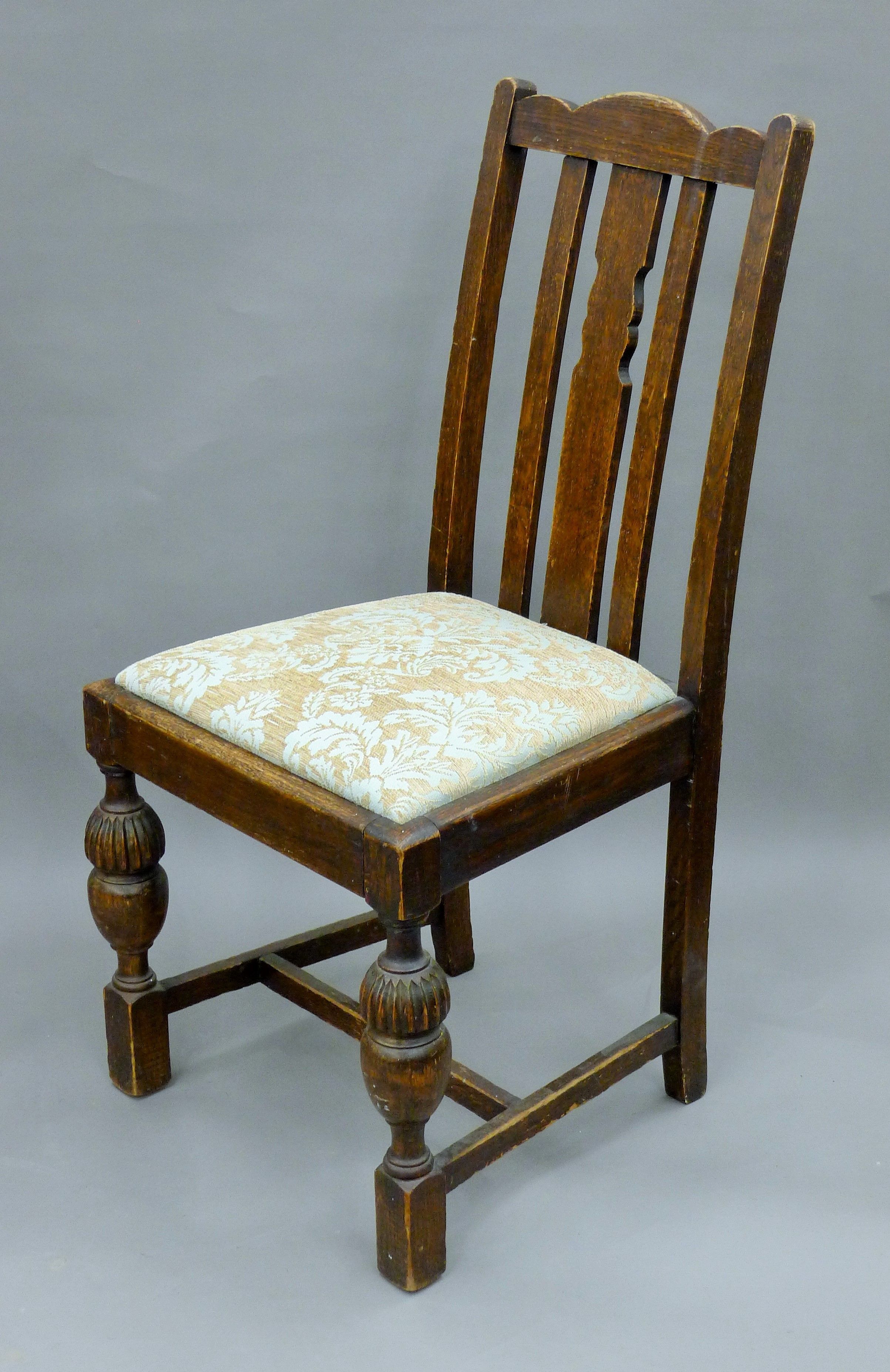 A quantity of various chairs. - Image 5 of 6
