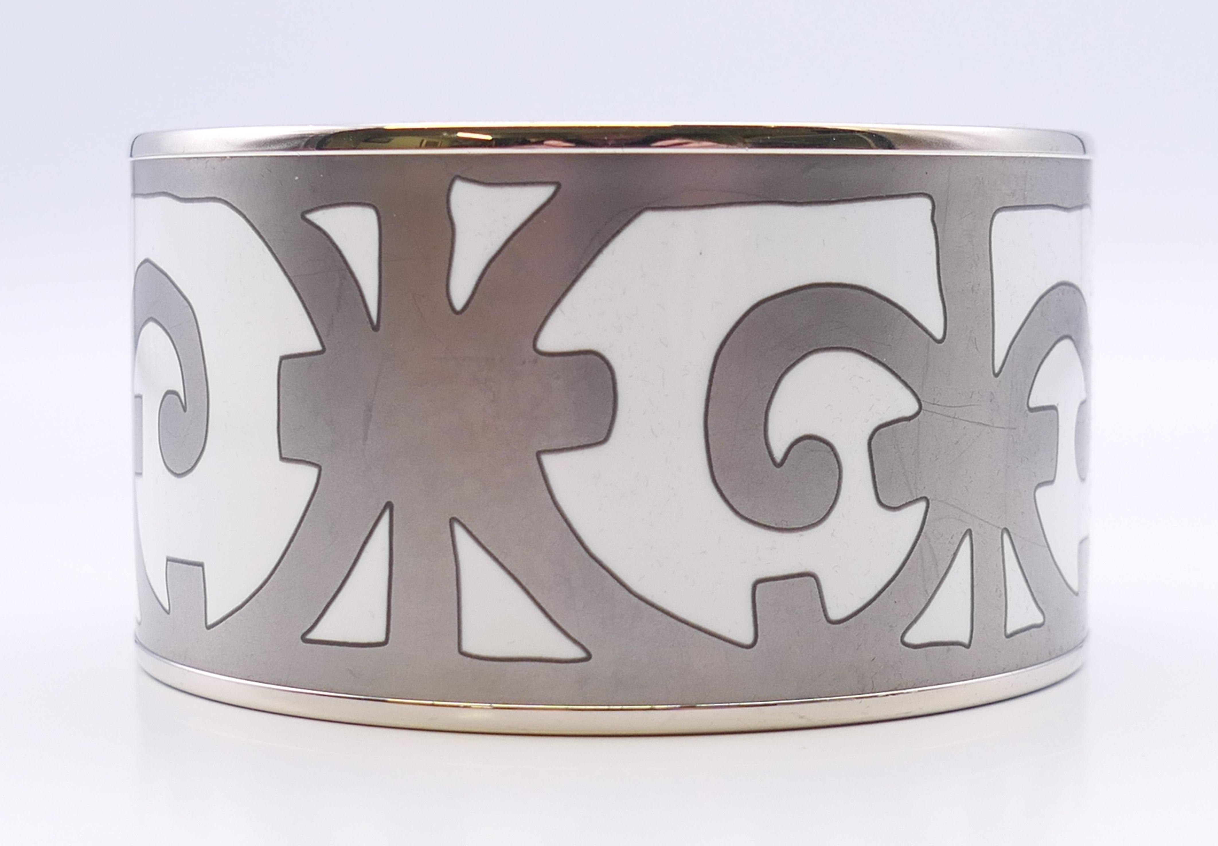 A Hermes bangle in box. Internal diameter approximately 6.5 cm. - Image 2 of 5
