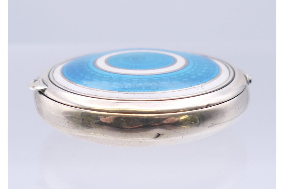 An silver and enamel decorated pill box, hallmarked for Birmingham 1910, - Image 5 of 5