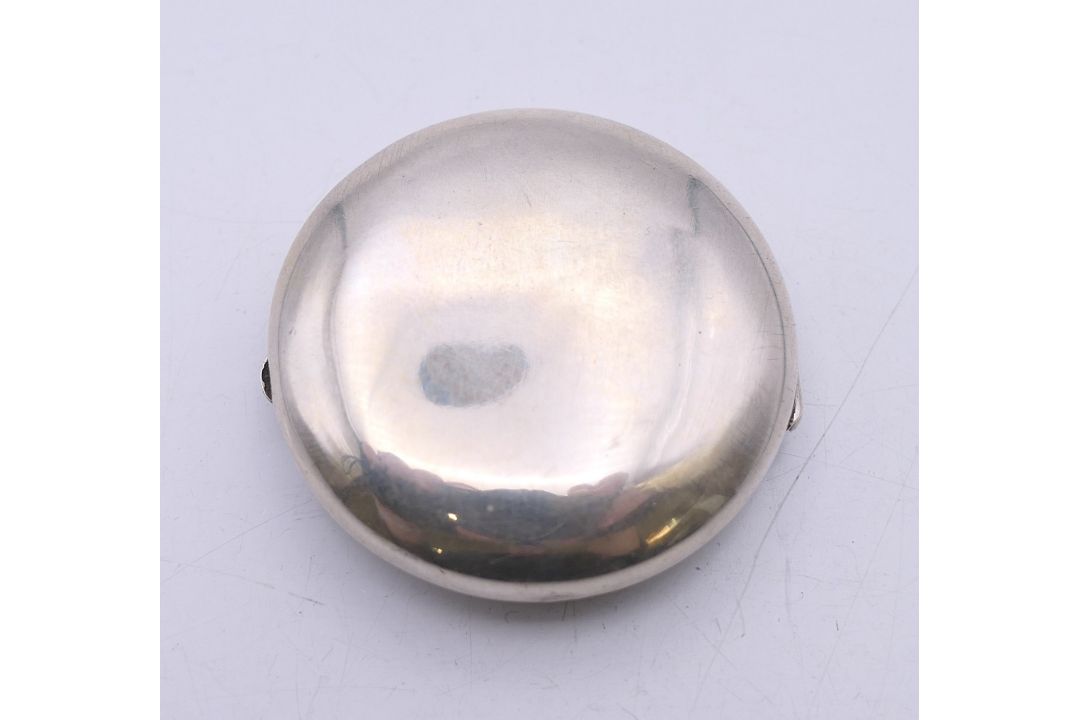 An silver and enamel decorated pill box, hallmarked for Birmingham 1910, - Image 3 of 5